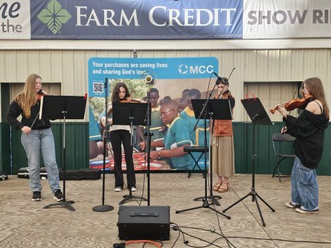Musicians play during breakfast